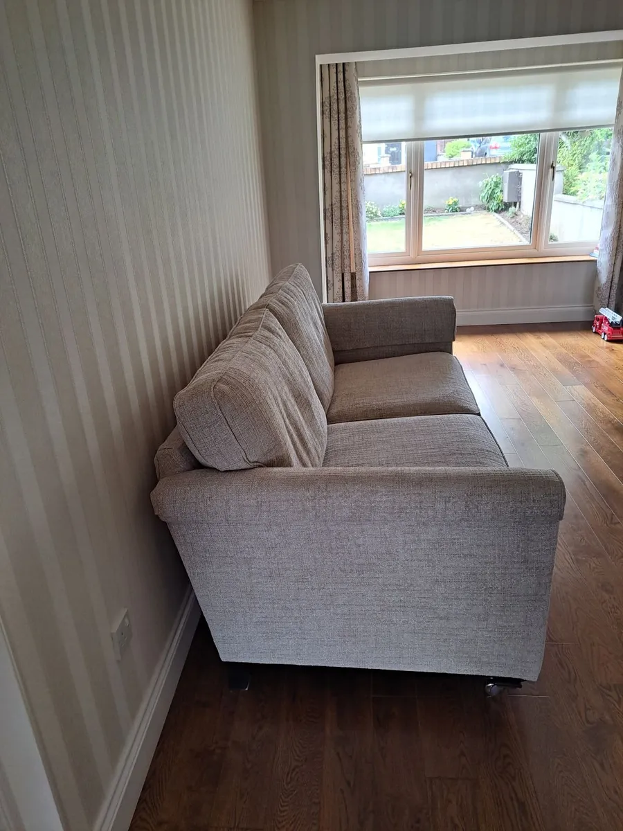 4 seater sofa - Image 2