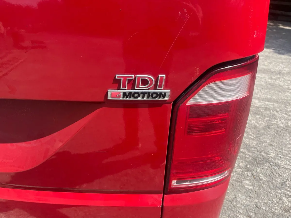 Volkswagen Transporter 2018 - Image 3