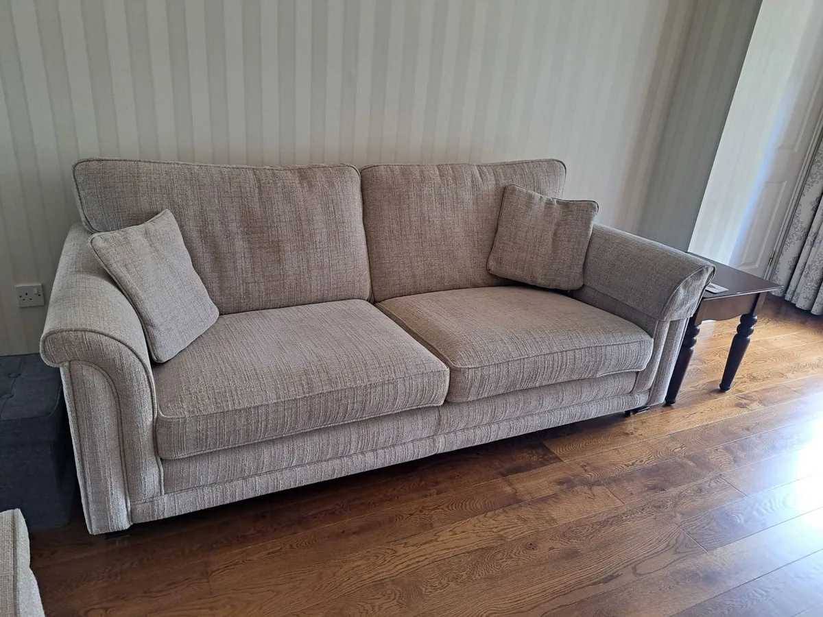 4 seater sofa - Image 3