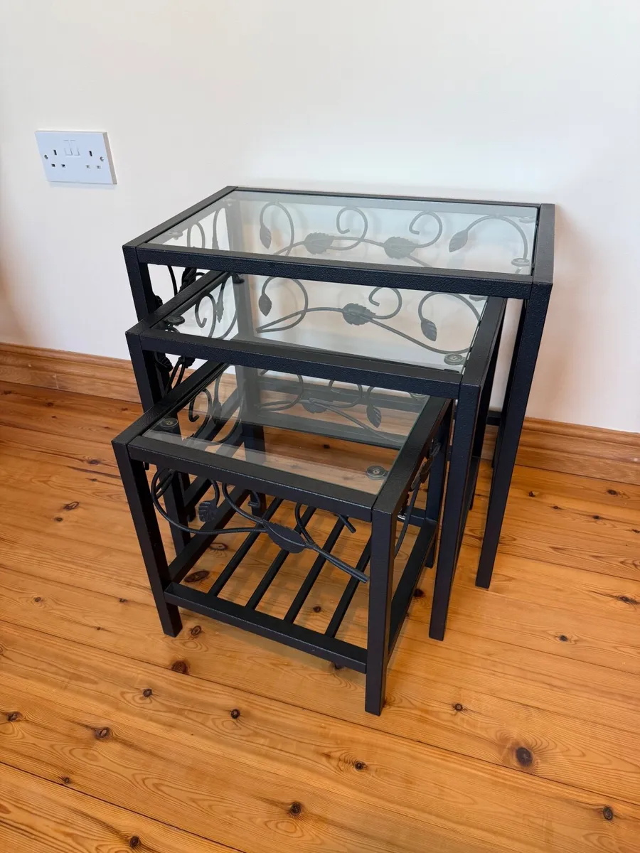 Beautiful Set of Three Glass-Top Nesting Tables - Image 3