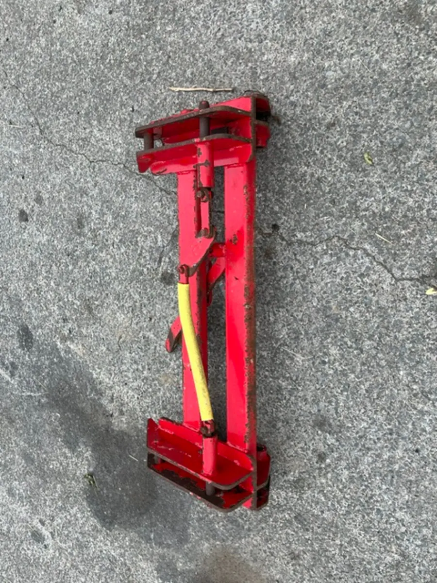 Quick attach to suit Tanco Power Loader - Image 1