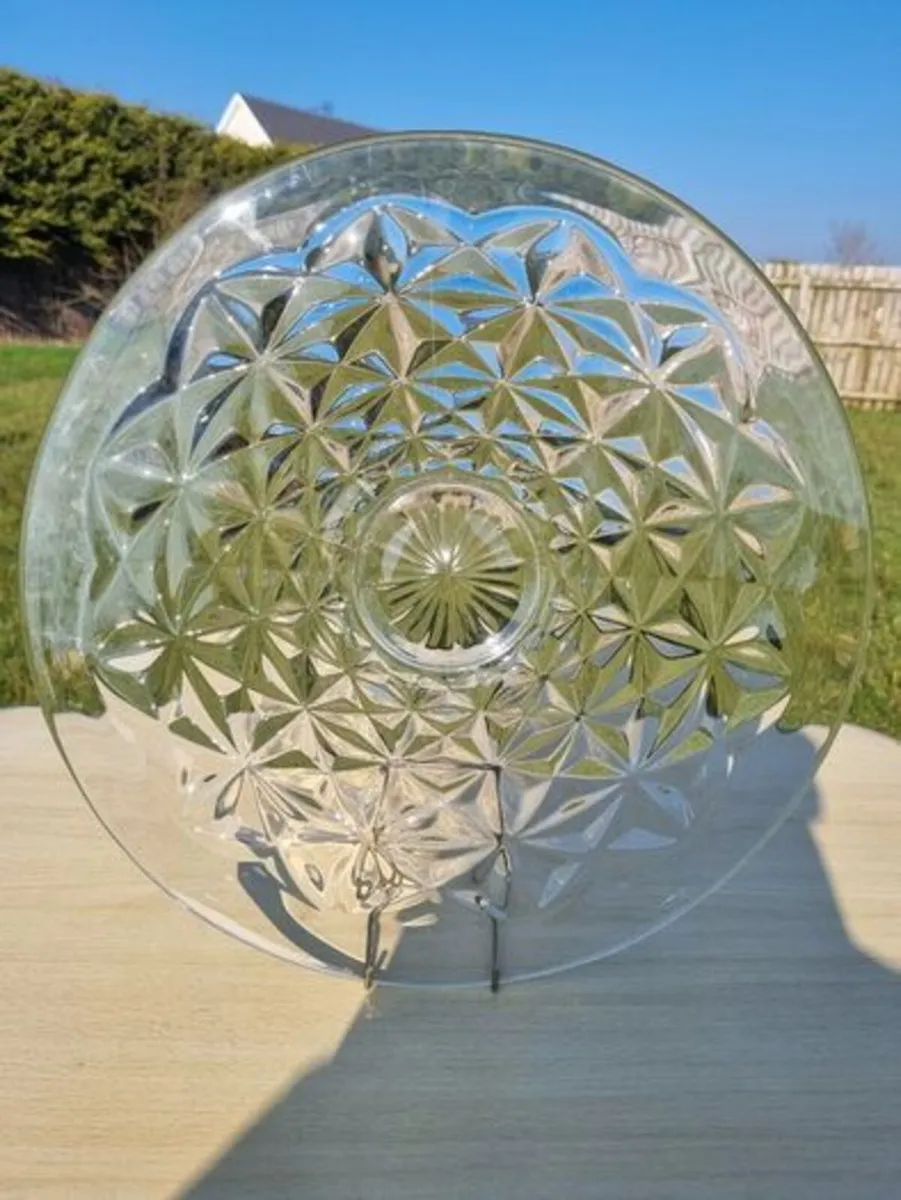 Large glass decorative plate - Image 1