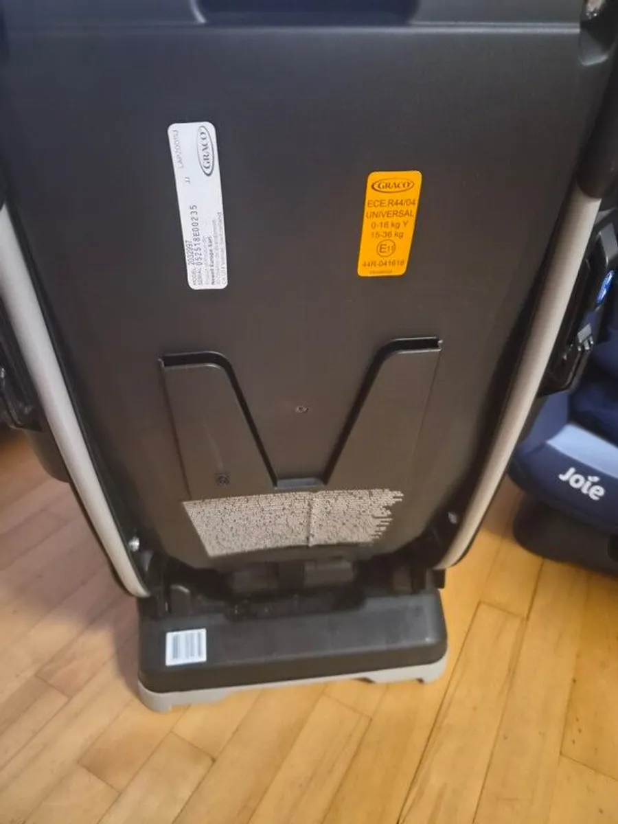 Graco baby car seat - Image 3