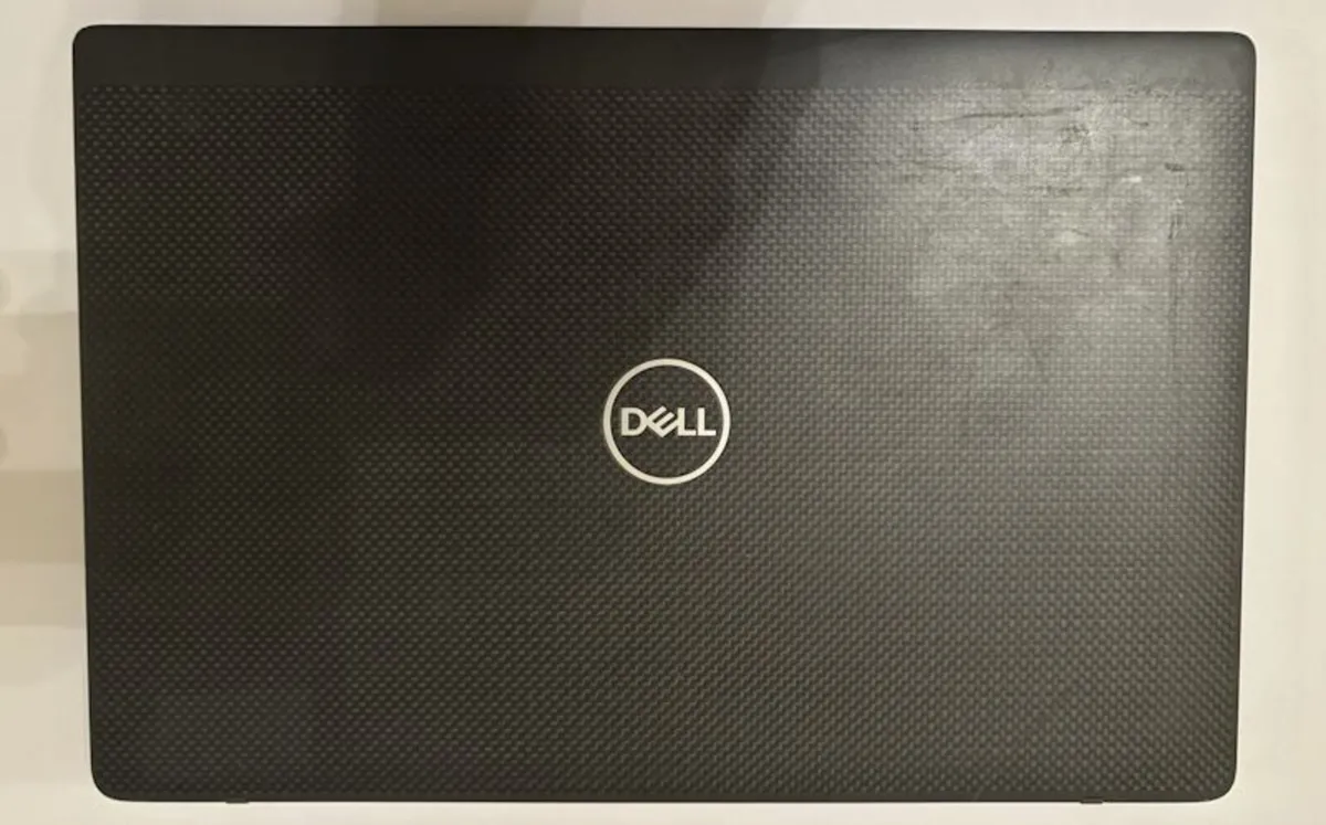 Dell Latitude 7400 - Image 2