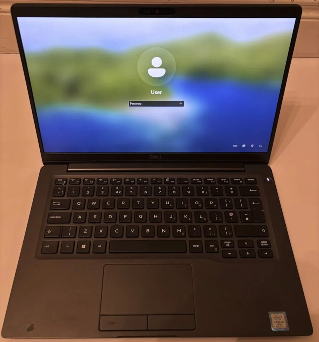 Dell Latitude 7400 - Image 1