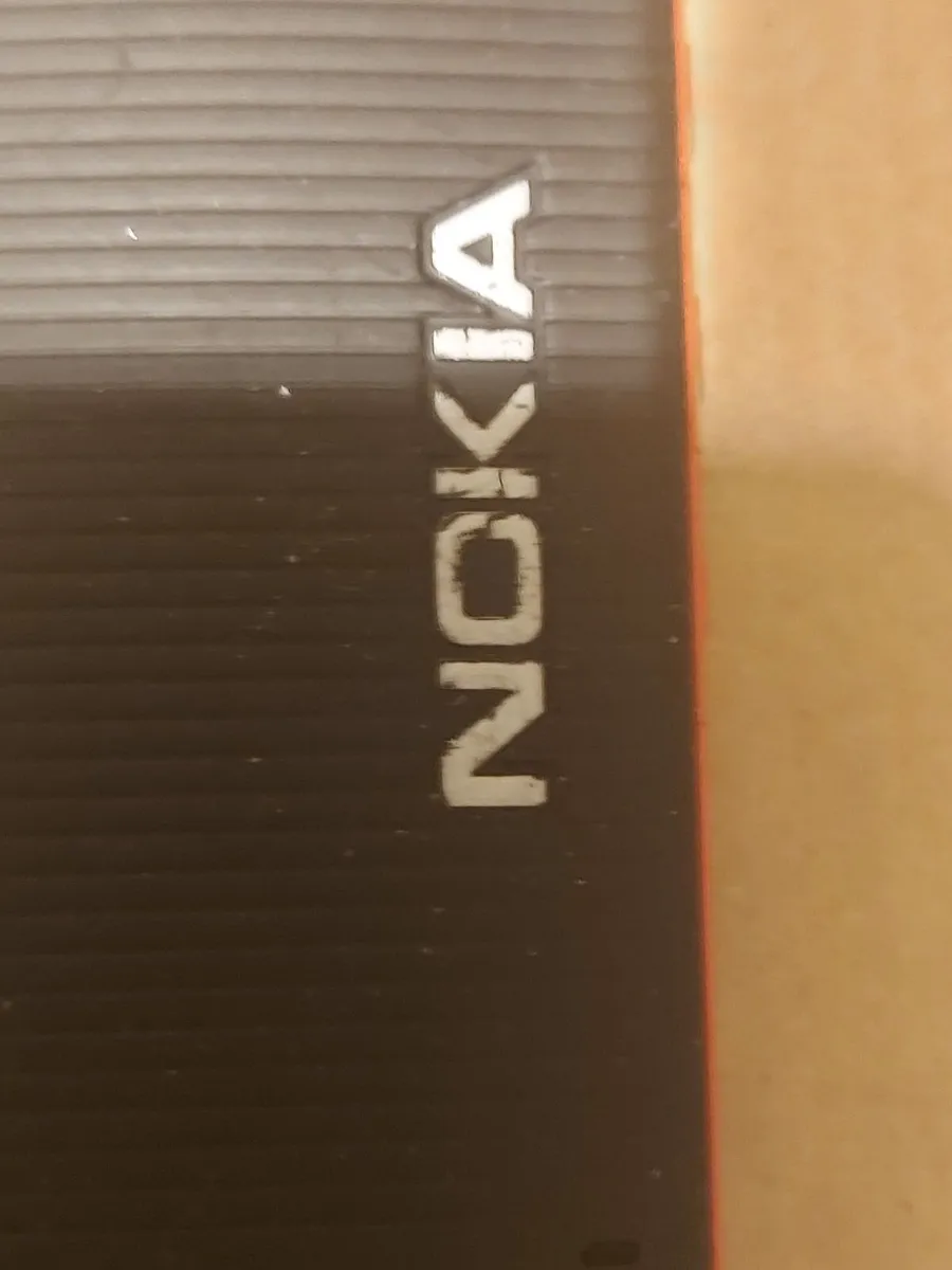 Nokia Express Music Model 5220 mobile phone - Image 3