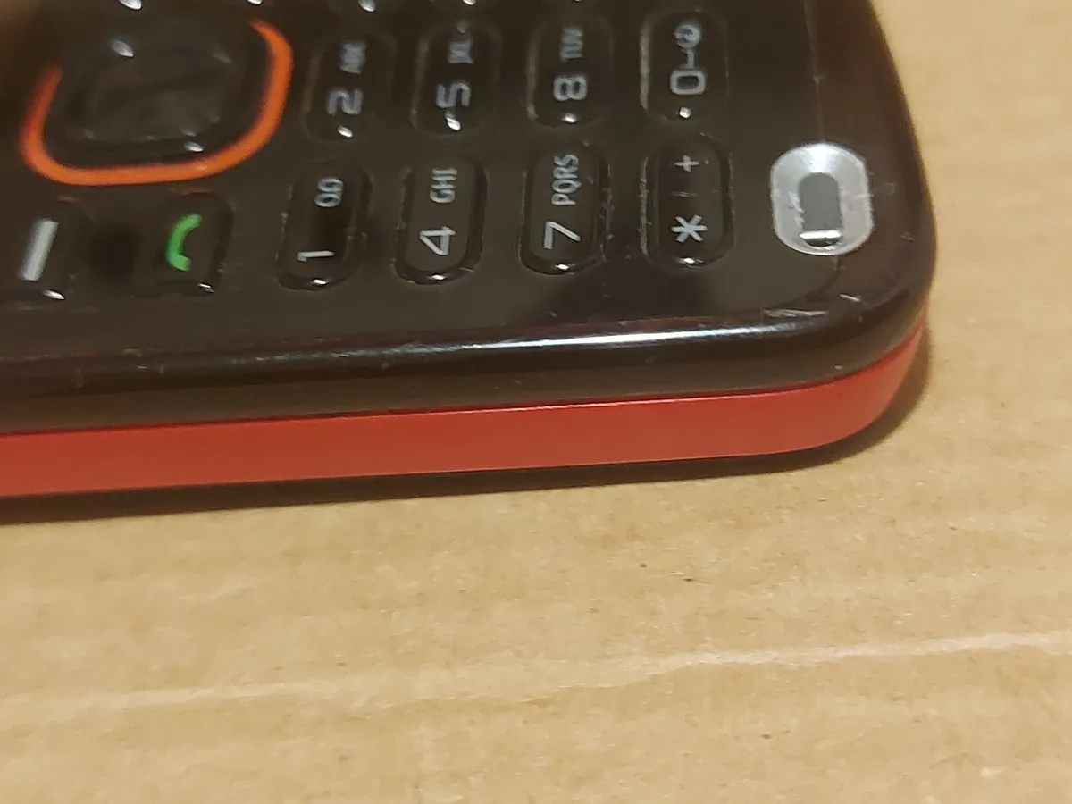 Nokia Express Music Model 5220 mobile phone - Image 4