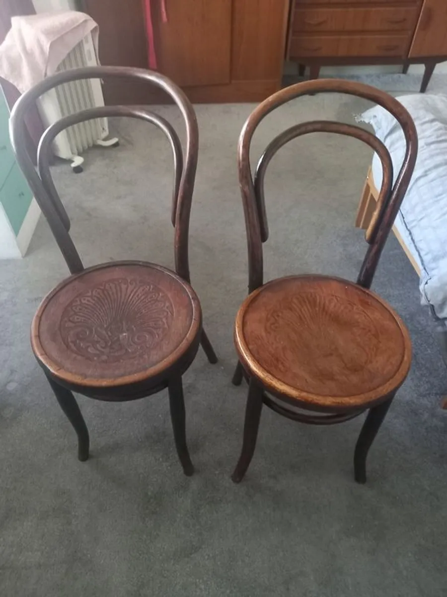 2 bentwood chairs - Image 1