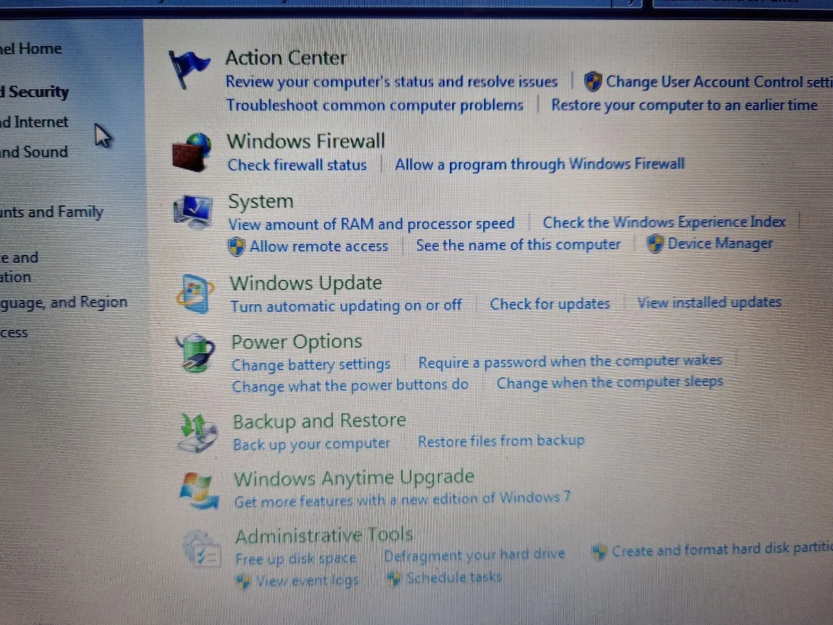 Samsung S3510 Laptop, 1 TB HDD, Windows 7, 3GB  RA - Image 4