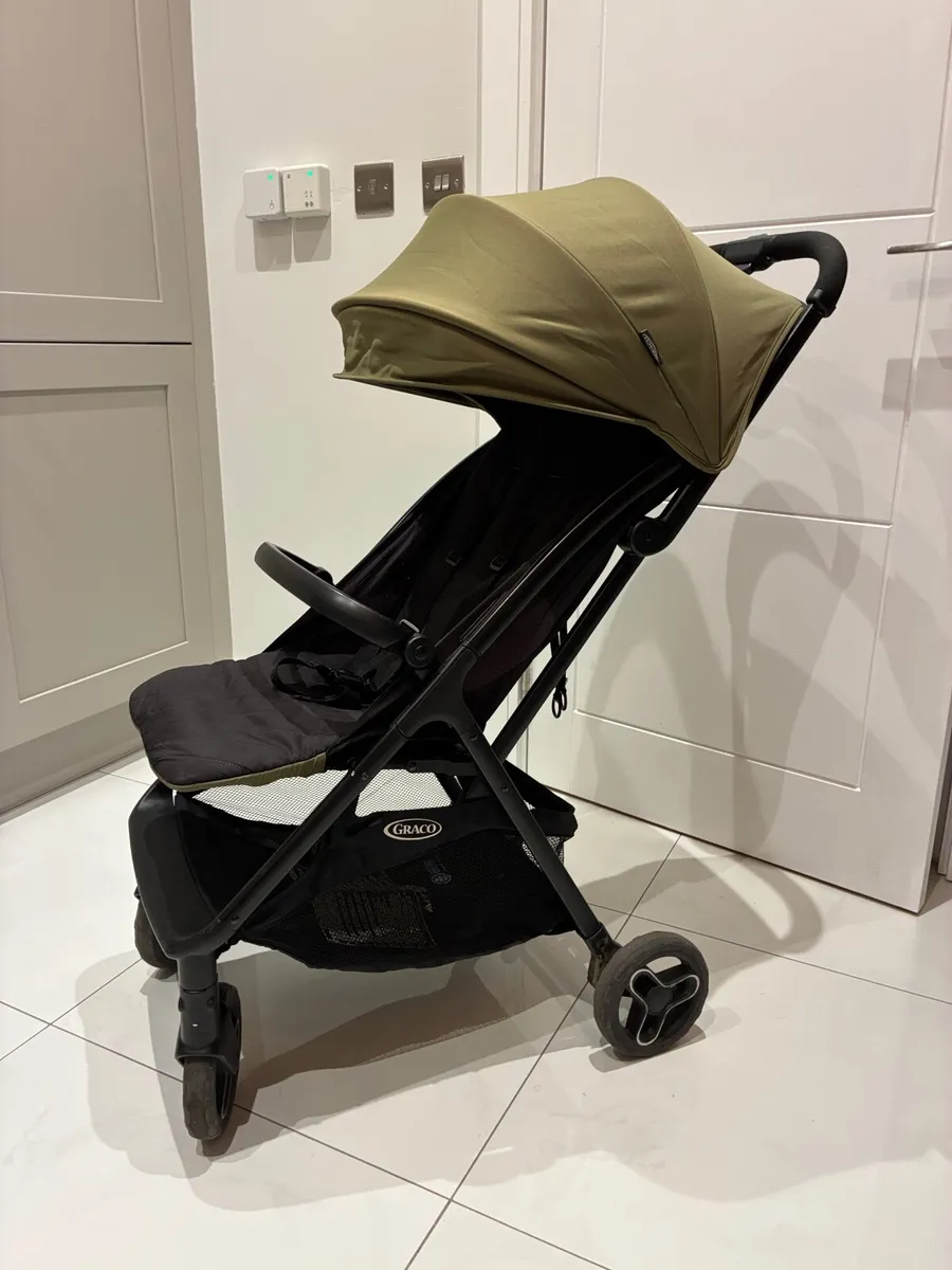 Graco folding pram - Image 3