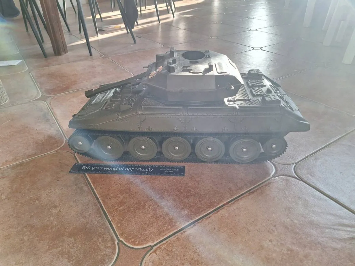 Vintage Toy army tank (1970's) - Image 2