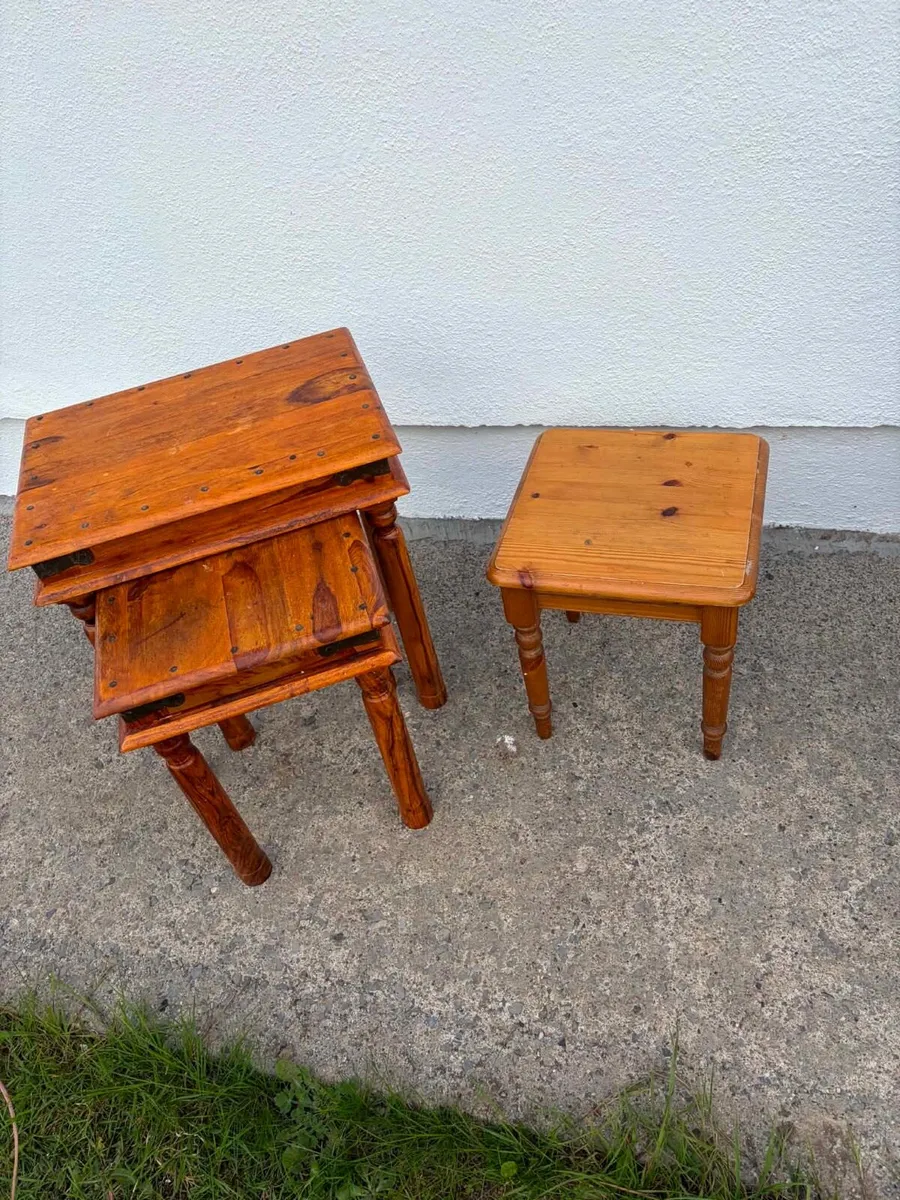 nest of tables / side tables / coffee tables - Image 1