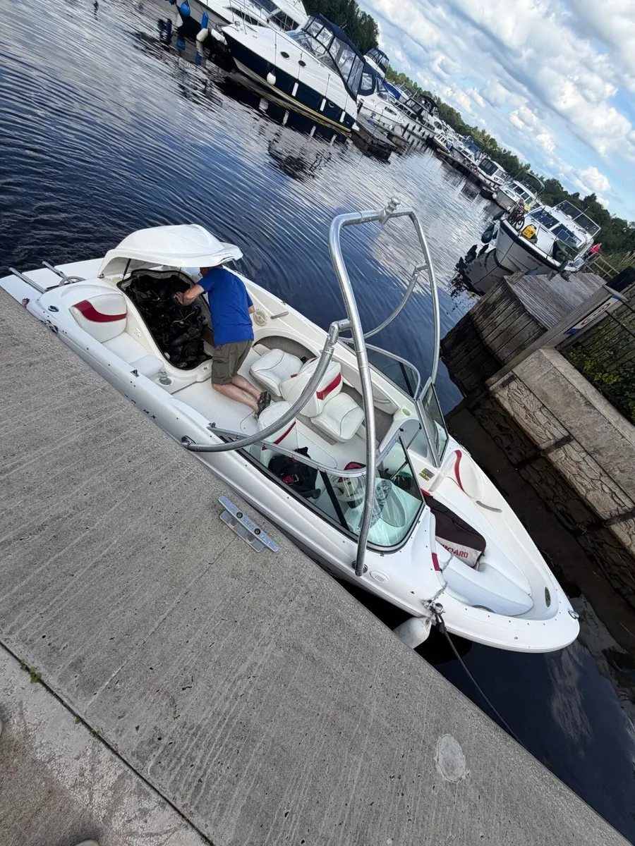 2004 Maxum 1800 MX - Image 1