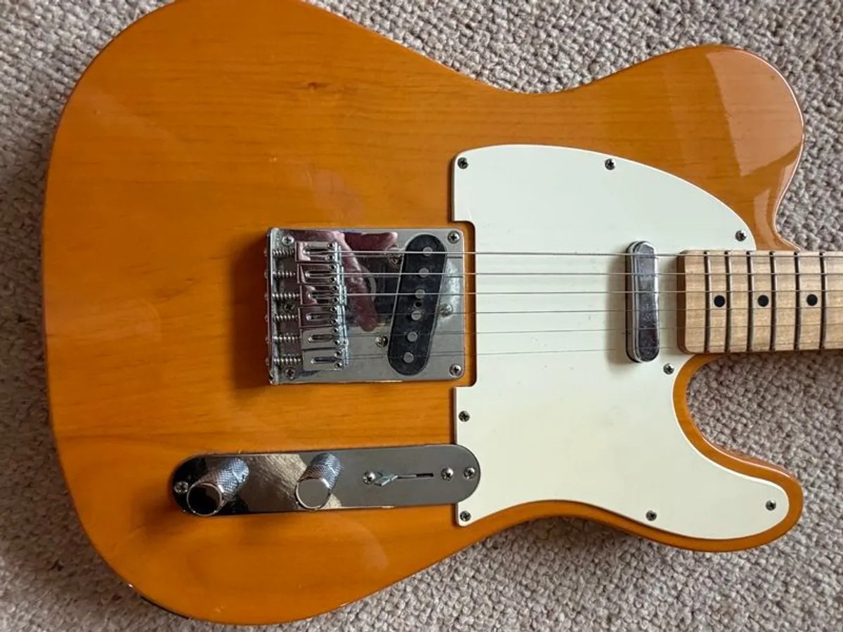 Fender Squier Affinity Telecaster - Image 2