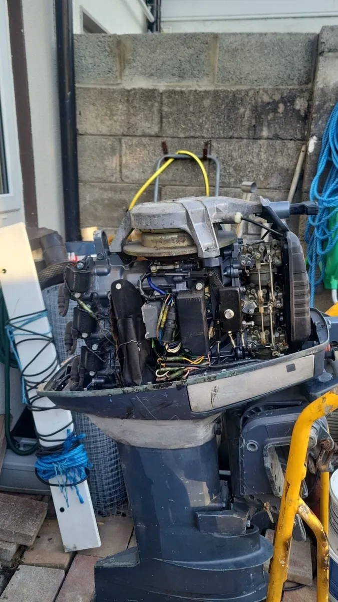 30 horsepower Yamaha boat engine - Image 3
