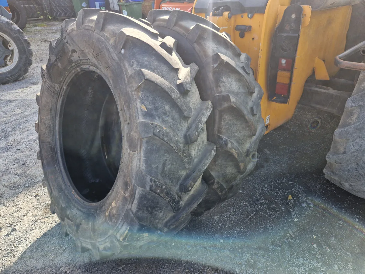 Cultor 420/70/28 tyres - Image 4