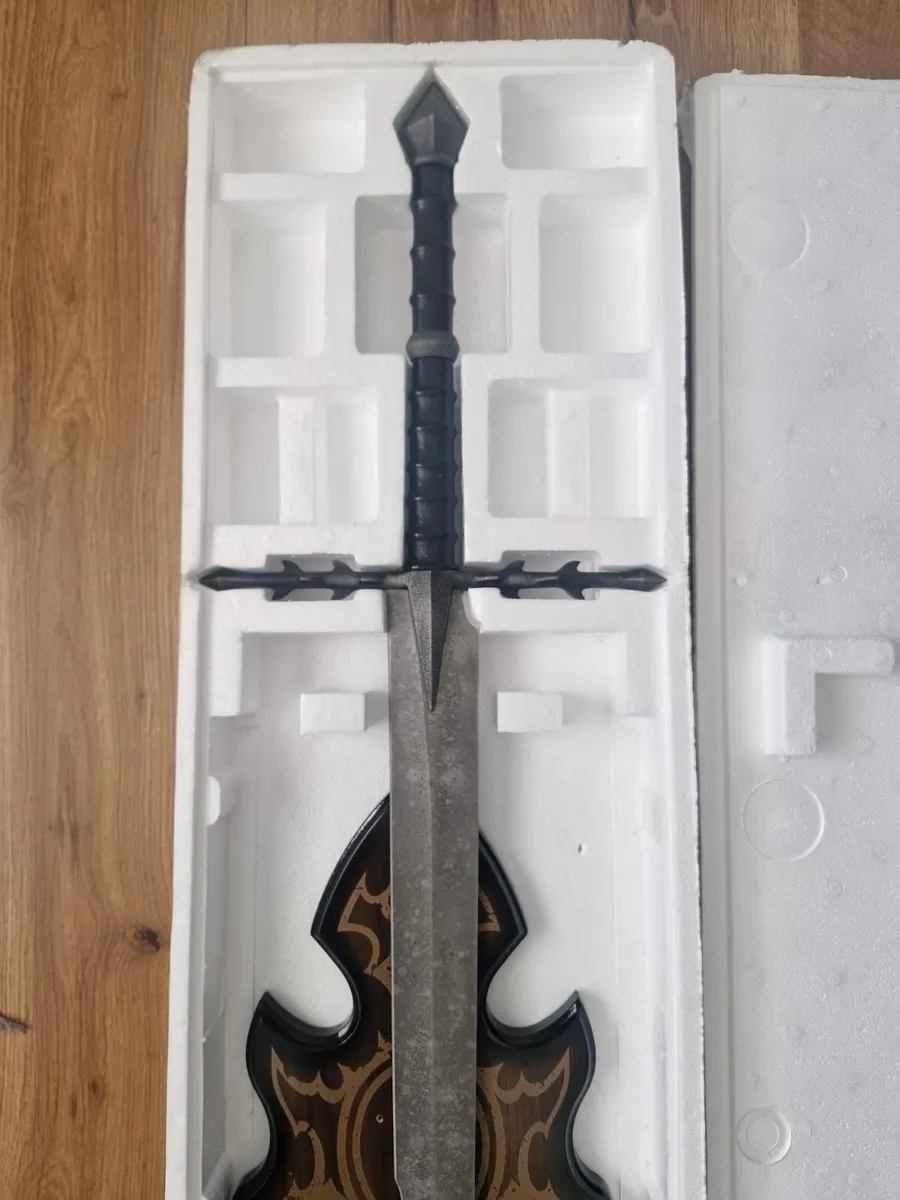 Lord Of The Rings Sword - Image 4