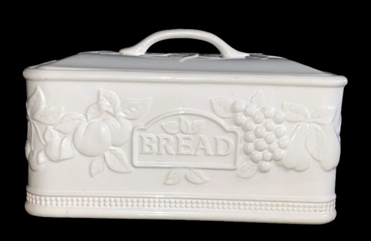 Vintage Ceramic Embossed Bread Box - Image 2