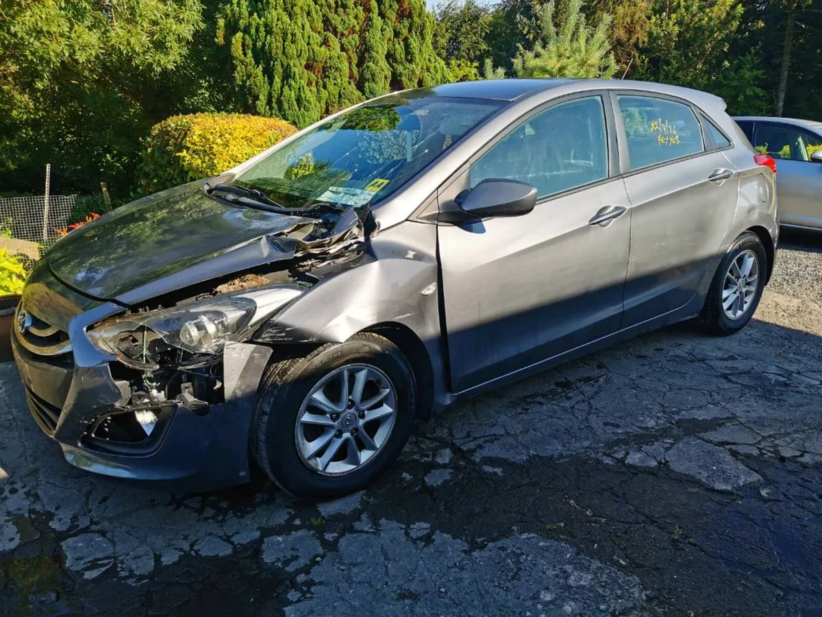 141 Hyundai İ30 1.4 petrol - Image 3
