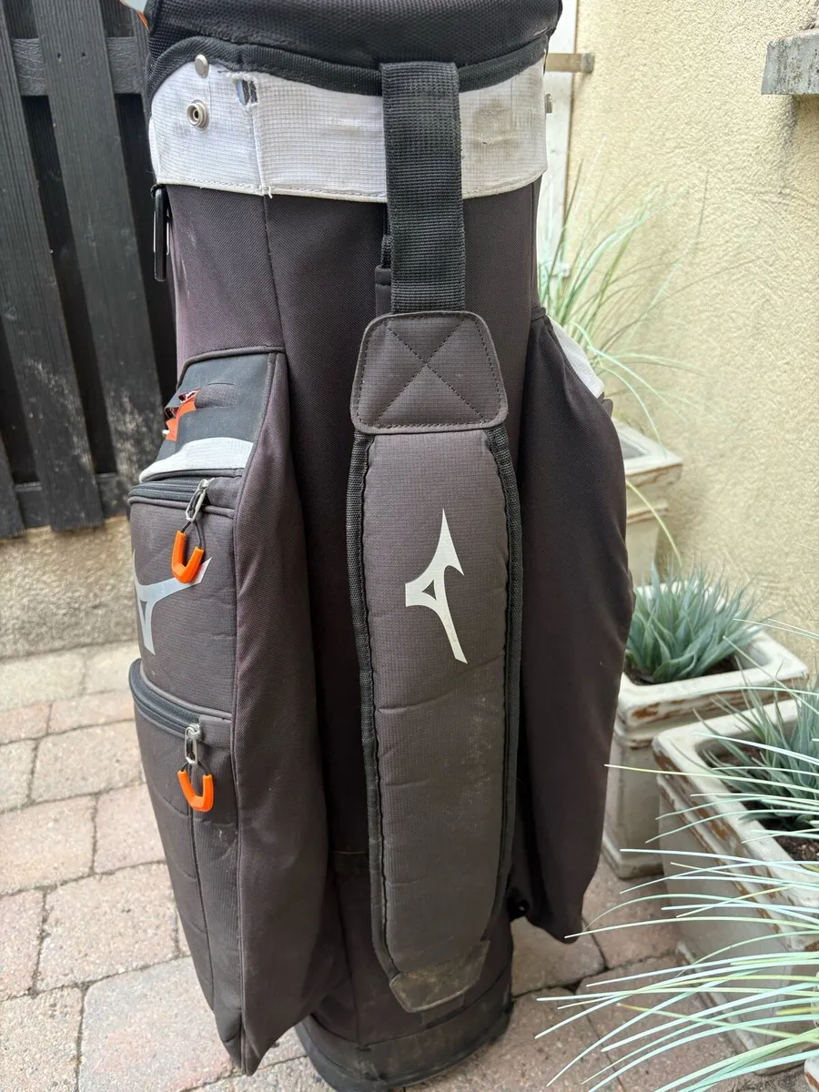 Mizuno golf bag - Image 3