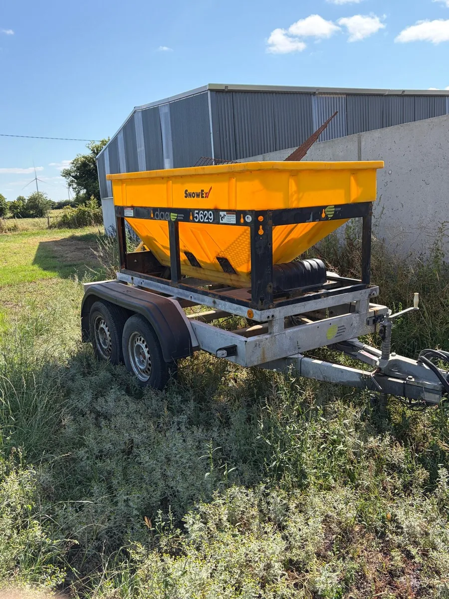********** salt gritter machine *********** - Image 2