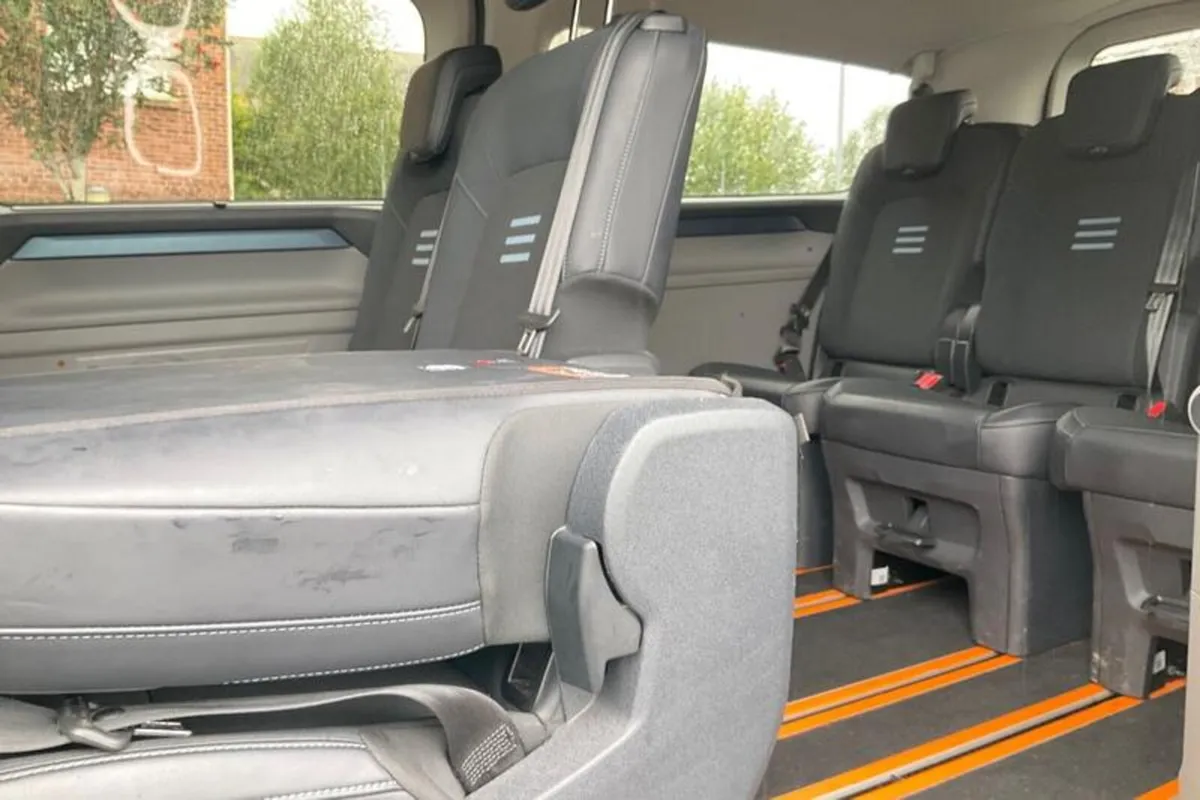 Ford Tourneo Custom 320 L2  FWD 2.0 EcoBlue 170ps - Image 4