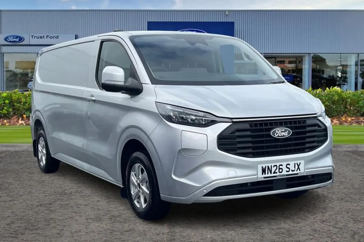 Ford Transit Custom 320 L2 PETROL FWD 2.5 PHEV 232 - Image 1