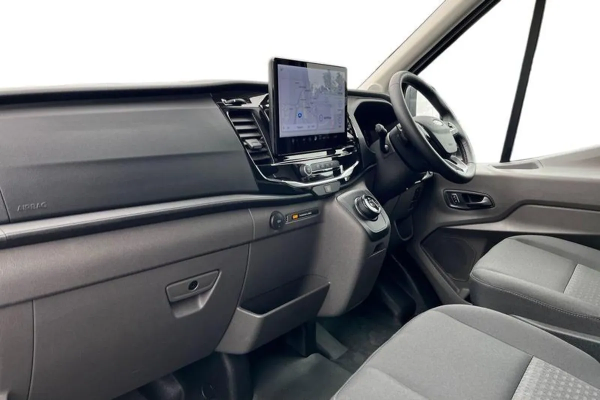 Ford Transit 350 Limited AUTO L3 H2 LWB Medium Roo - Image 3