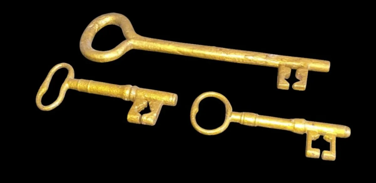 Oversized 11" Vintage Brass Skeleton Keys - Image 1