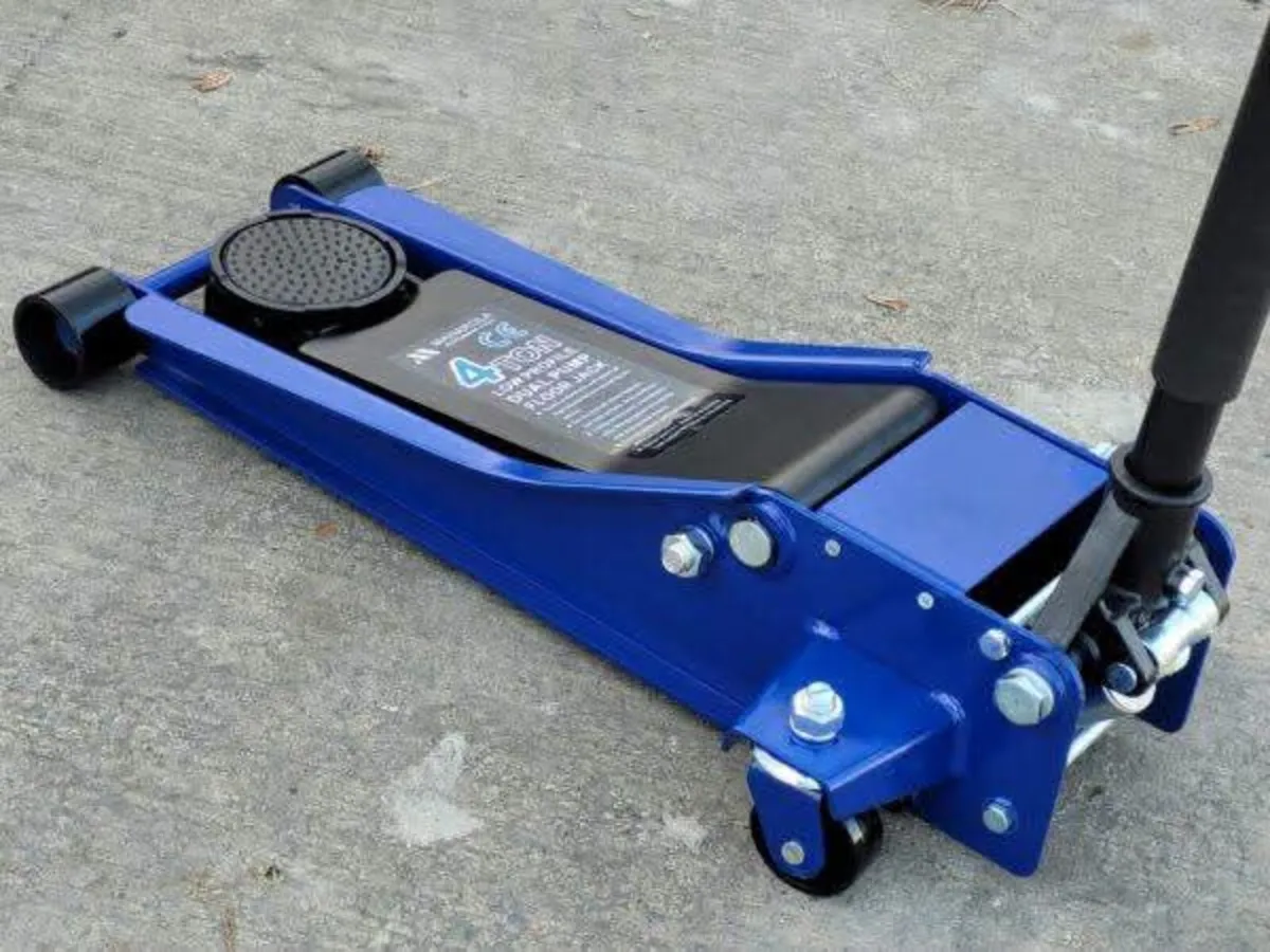 🚗 Heavy Duty 4 Ton Ultra Low Profile Trolley Jack - Image 4