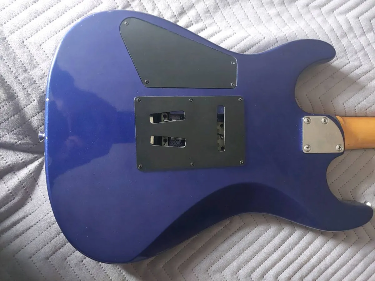 Squier by Fender showmaster - Image 4