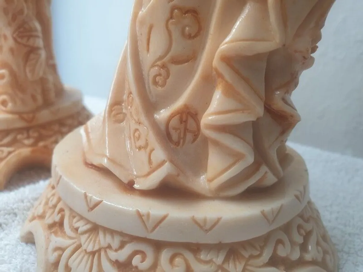 Vintage Matching pair of faux Ivory Oriental Style figures - Image 3