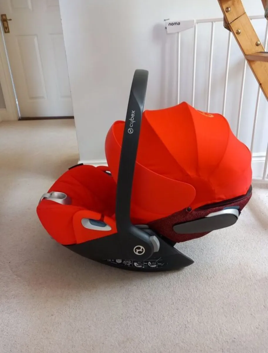 Carseat Cybex Cloud Z i-size & Isofix base - Image 2