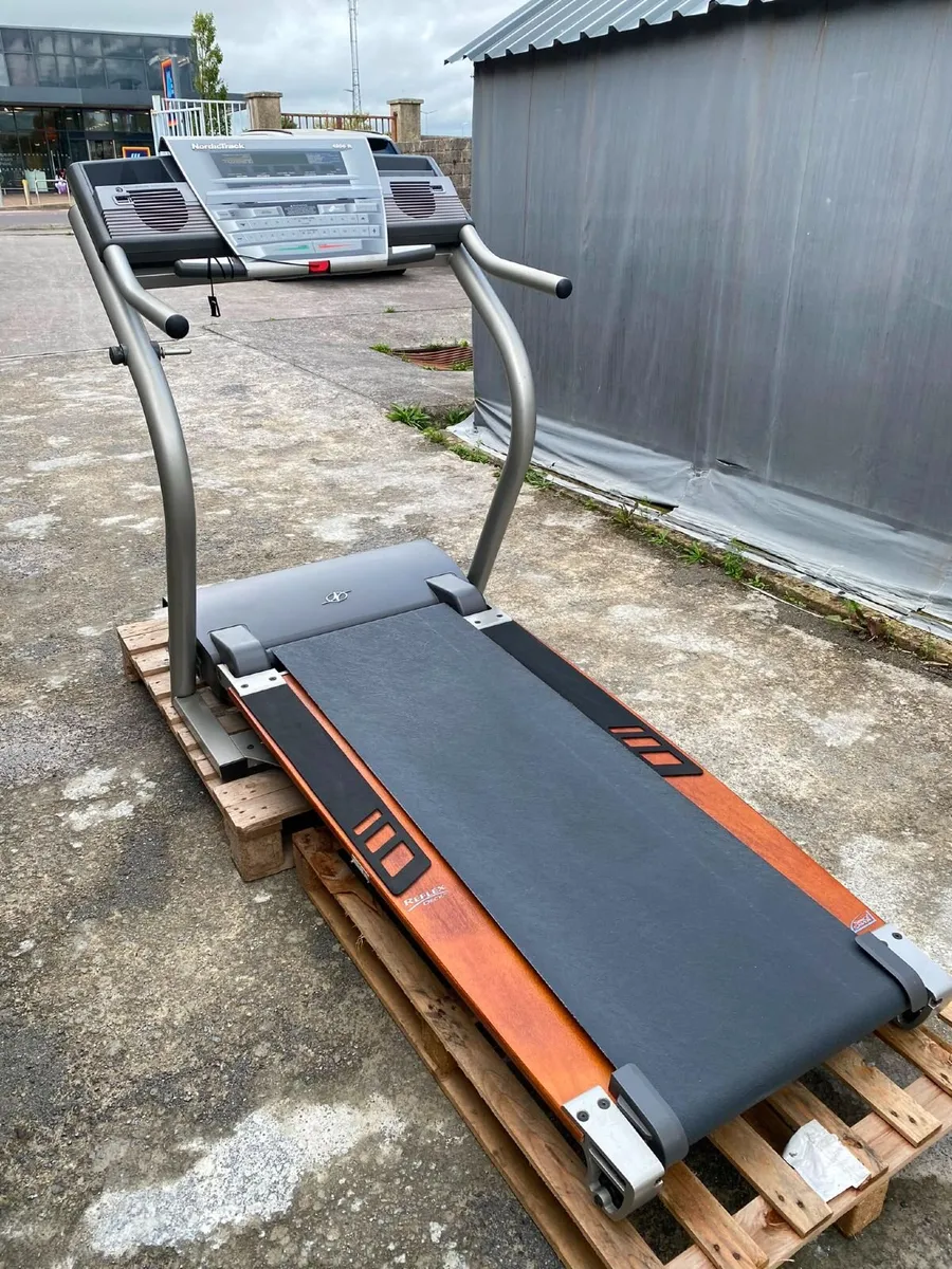 NordicTrack 4200R Reflex Deck Folding Treadmill - Image 4