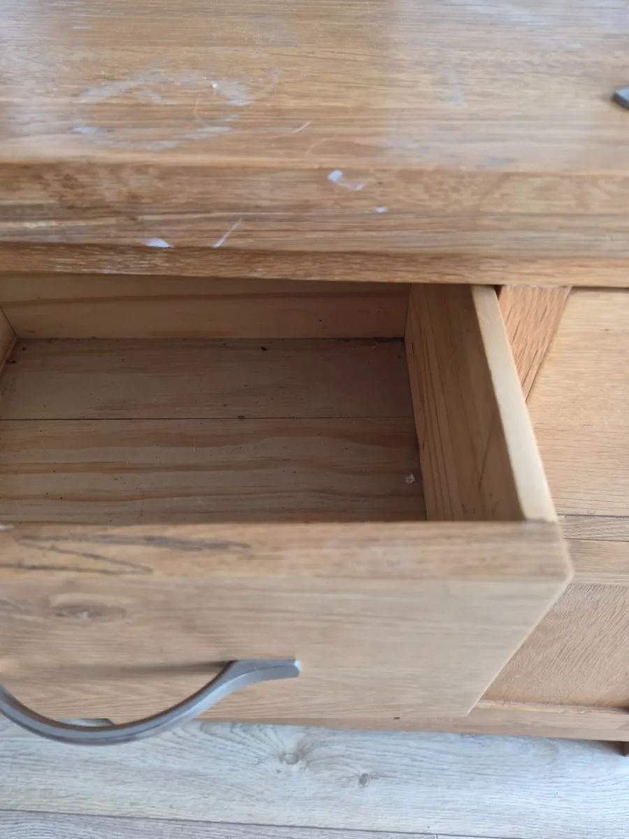 Hall table / small cabinet - Image 2