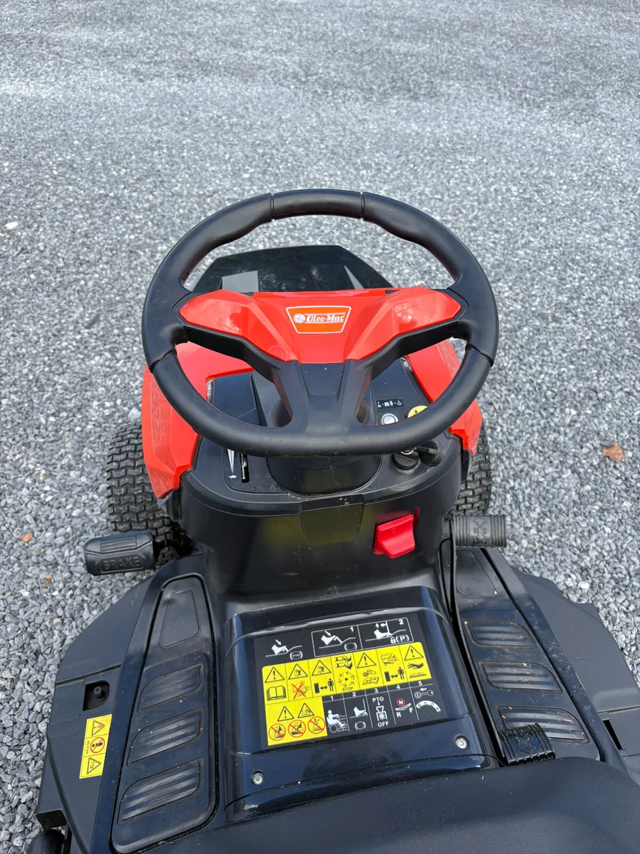 Oleo Mac 102R/16K Tractor Mower - Image 2