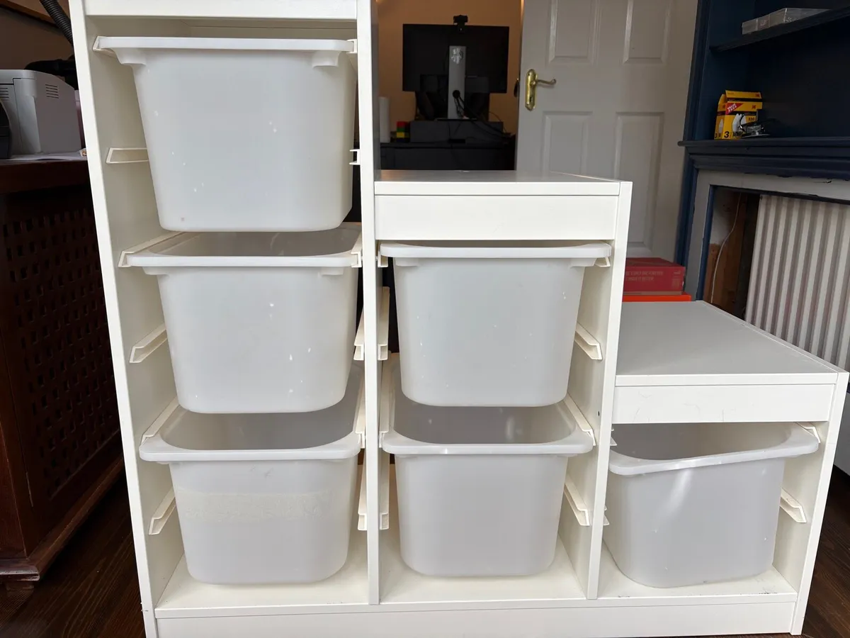 Children’s storage boxes - Image 1