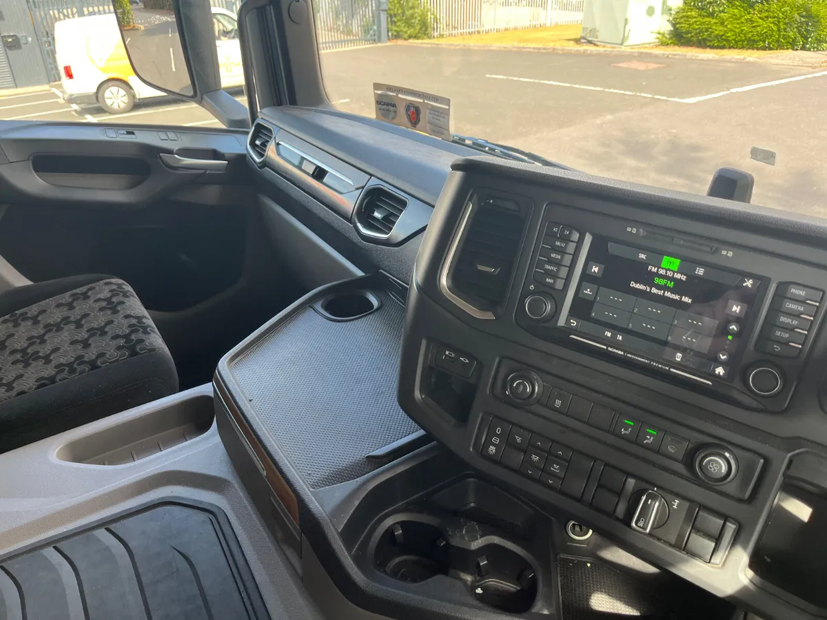 Scania G410 4x2 - Image 4