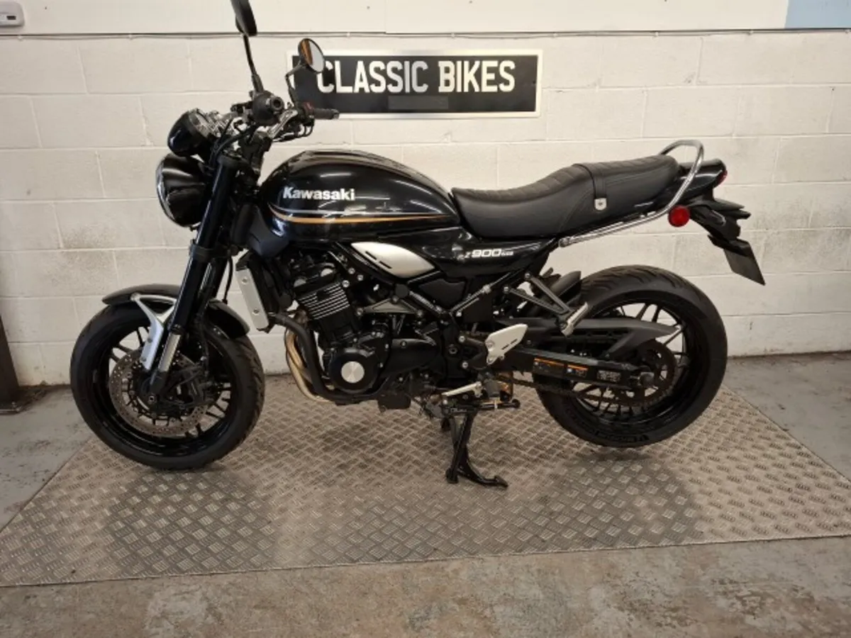 Kawasaki Z900RS 2018 - Image 1