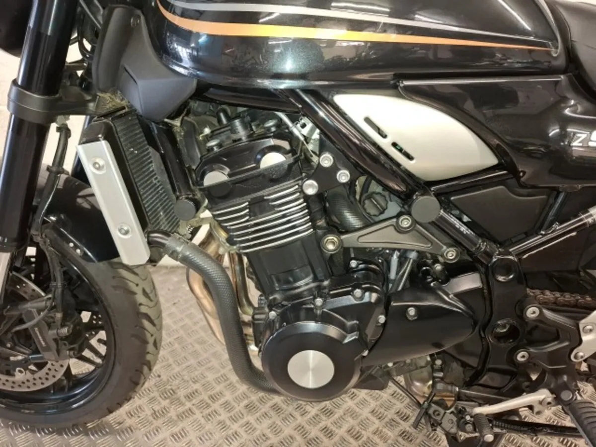 Kawasaki Z900RS 2018 - Image 4