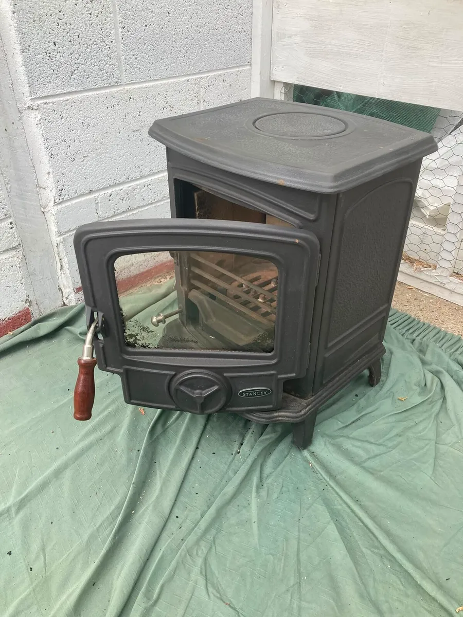 Stove - Image 1