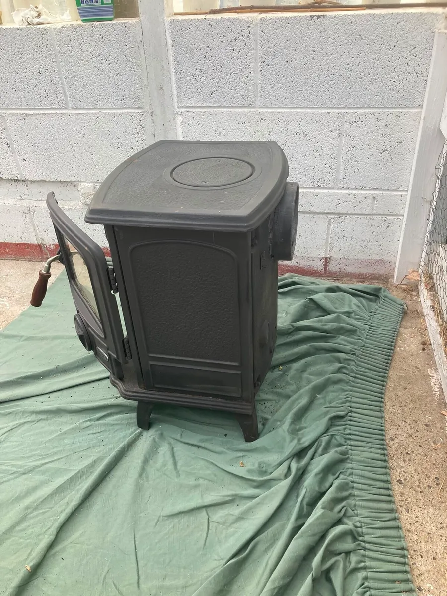 Stove - Image 4