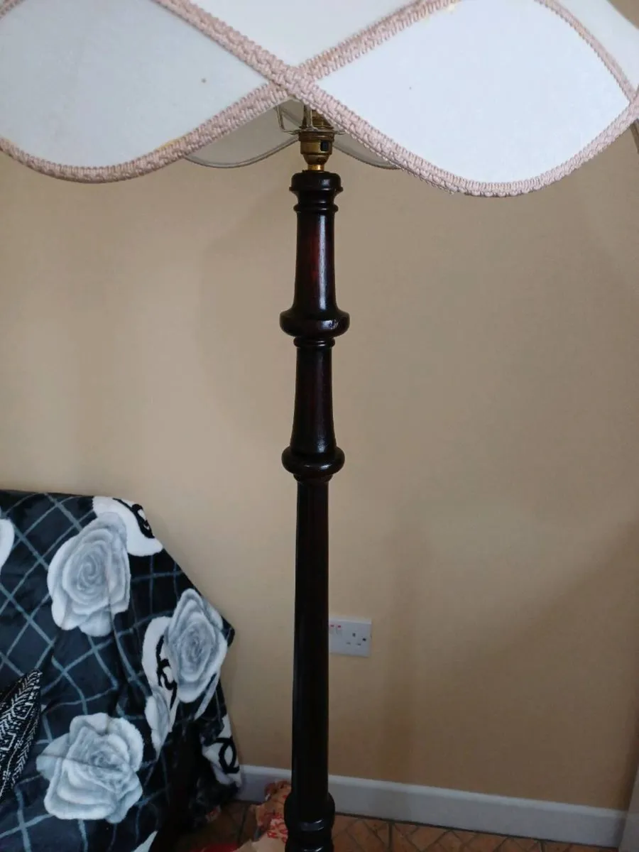Vintage Mahogany Floor Lamp - Image 3