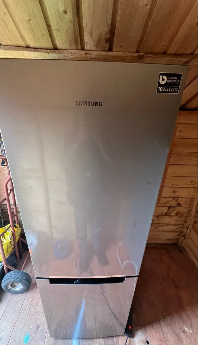 Fridge freezer - Image 1