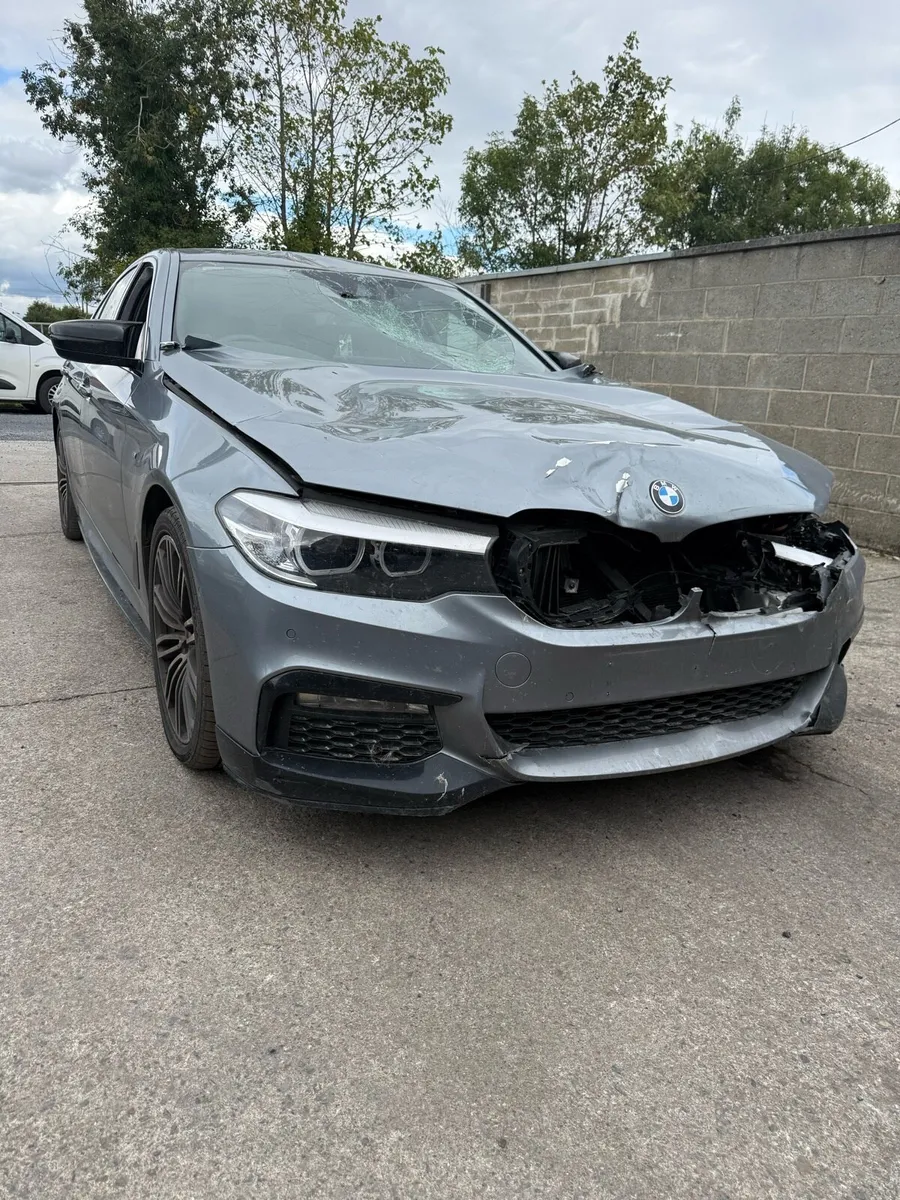 2018 BMW 520d G30 damaged - Image 1