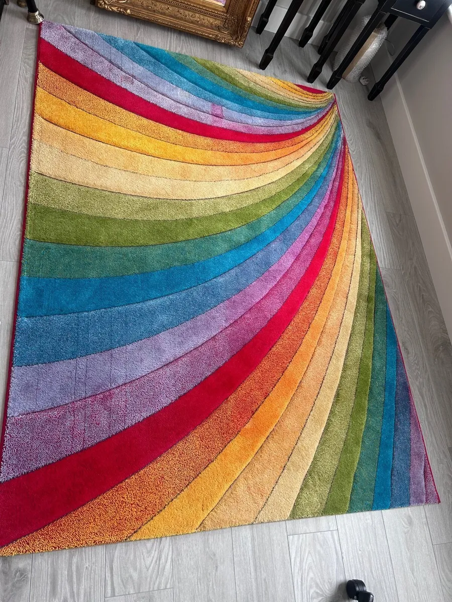 Rainbow Rug 220cm x 169cm - Image 1