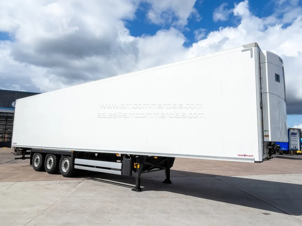 2019 SCHMITZ CARGOBULL MULTI TEMP FRIDGE TRAILER - Image 1