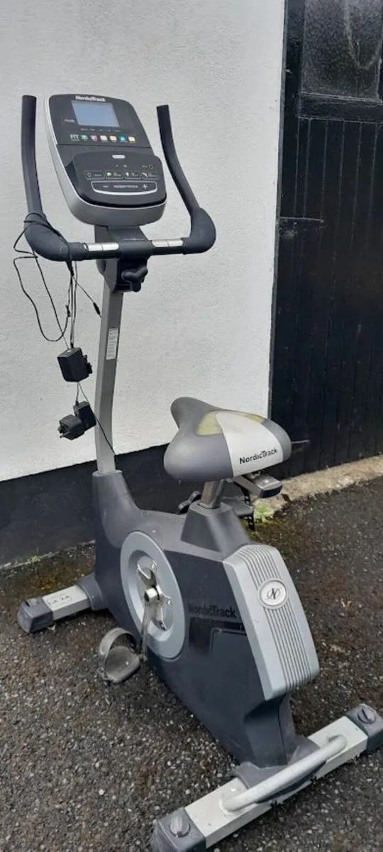 Exercise bicycle - Image 2