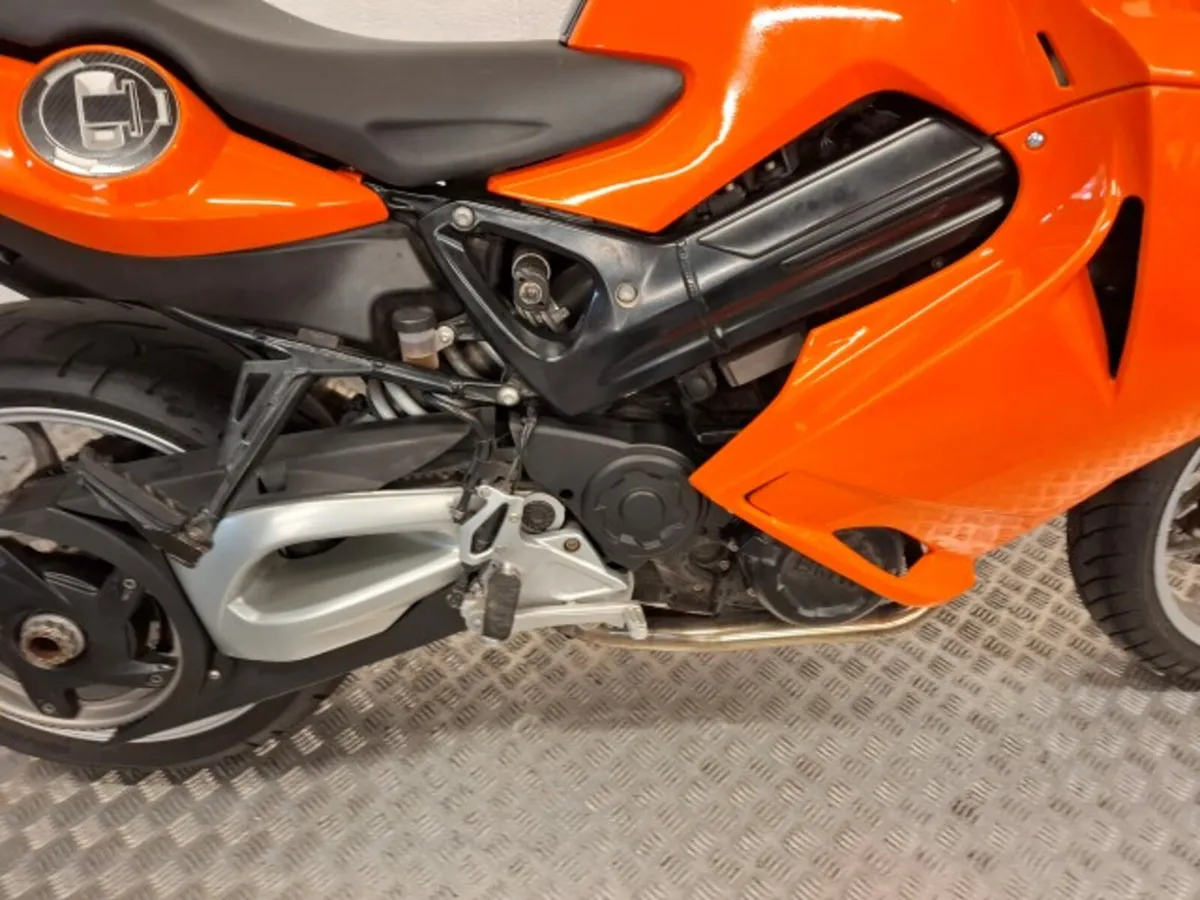 BMW F800 ST 2011 - Image 4