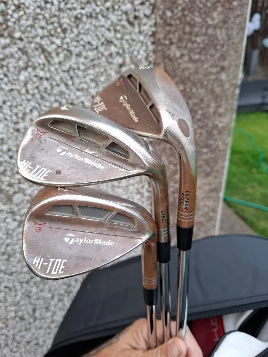 Golf clubs